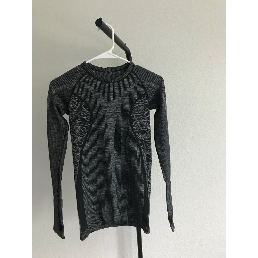 Lulu Lemon Rest Less Pullover | Hip Length | Size 2 | Black, Gray Floral Ribbed